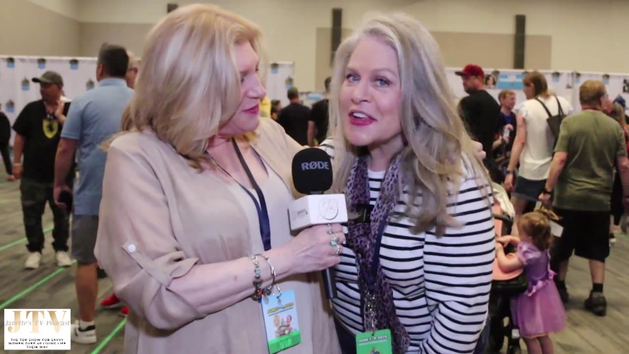 Beverly D'Angelo at Niagara Falls Comic Con, Voluminous Lips, P. Diddy Drama, And More!