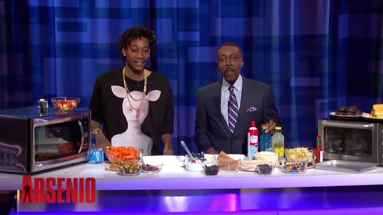 Wiz Khalifa Cooks Up Some Stoney S'mores For Arsenio