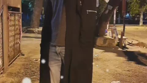 L - Music: Cô Đơn Dành Cho Ai