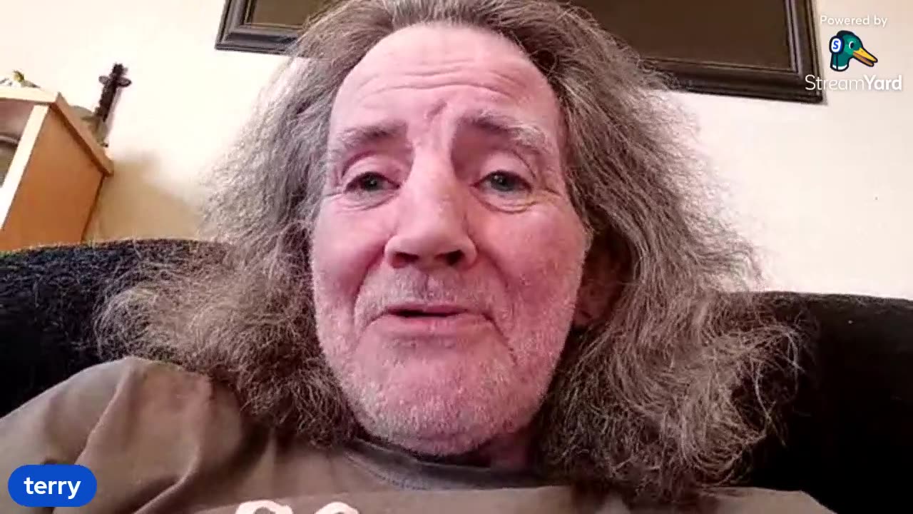 Feathers lol lal💜🙏💜🧙‍♀️