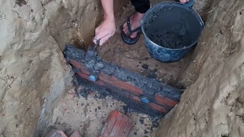 Turning Small Water Canal into Mini Hydroelectric Dam, Supplying 220v Electricity to Household