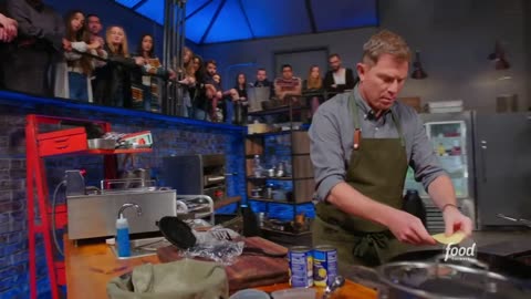 Bobby Flay Makes Chorizo and Shrimp Sopes Beat Bobby Flay