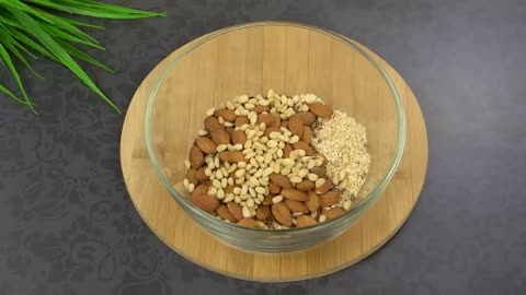 DON'T EAT SUGAR. HEALTHY COOKIES WITHOUT FLOUR AND SUGAR. ENERGY DESSERT.