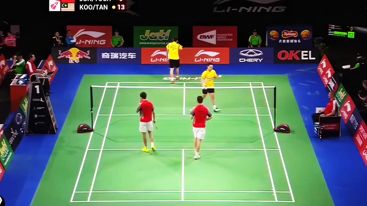 Powerful short | jun / yoch vs koo / tan badminton video!