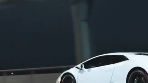 LAMBORGHINI HURACAN