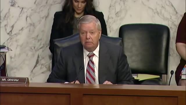 "This is Nuts!" Lindsay Graham TORCHES Proposal to Release Prisoners From Gitmo