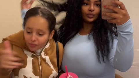 Nura_marmi