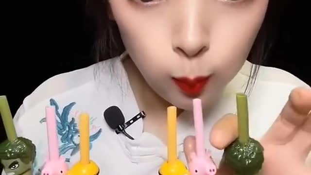 ASMR DRINKING SOUNDS 신기한 물 먹방 EATING CRUNCHY ICE 얼음먹방#12