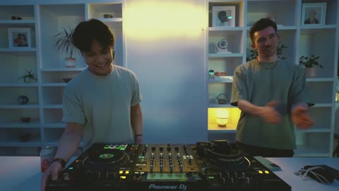 After-Hours House Set @ Eyeglass Shop _ Giving Groove (Session No.4) _ Funk, Amapiano, Hip Hop Flips