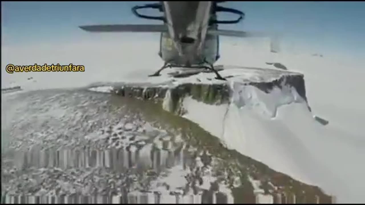 Antarctica ice wall