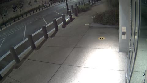 8493OHOB01DStreetDoorExterior_2021-01-05_00h40min00s077ms.mp4