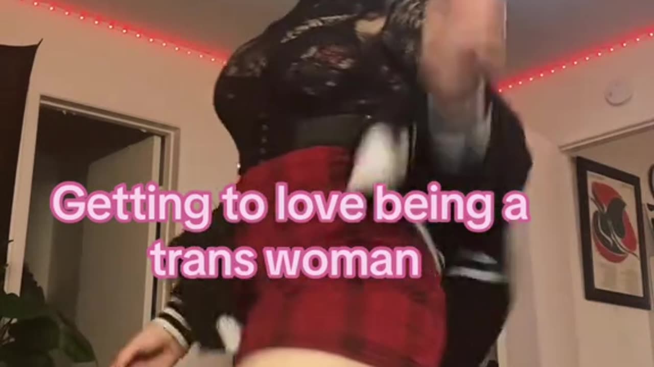 Excellent visual of tgirl