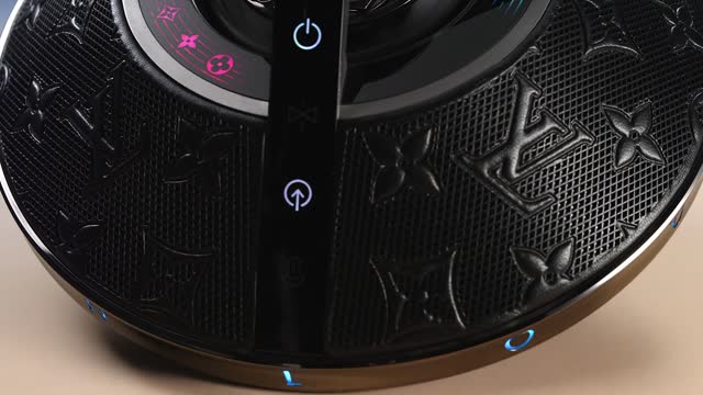 Louis Vuitton Horizon Light Up Speaker