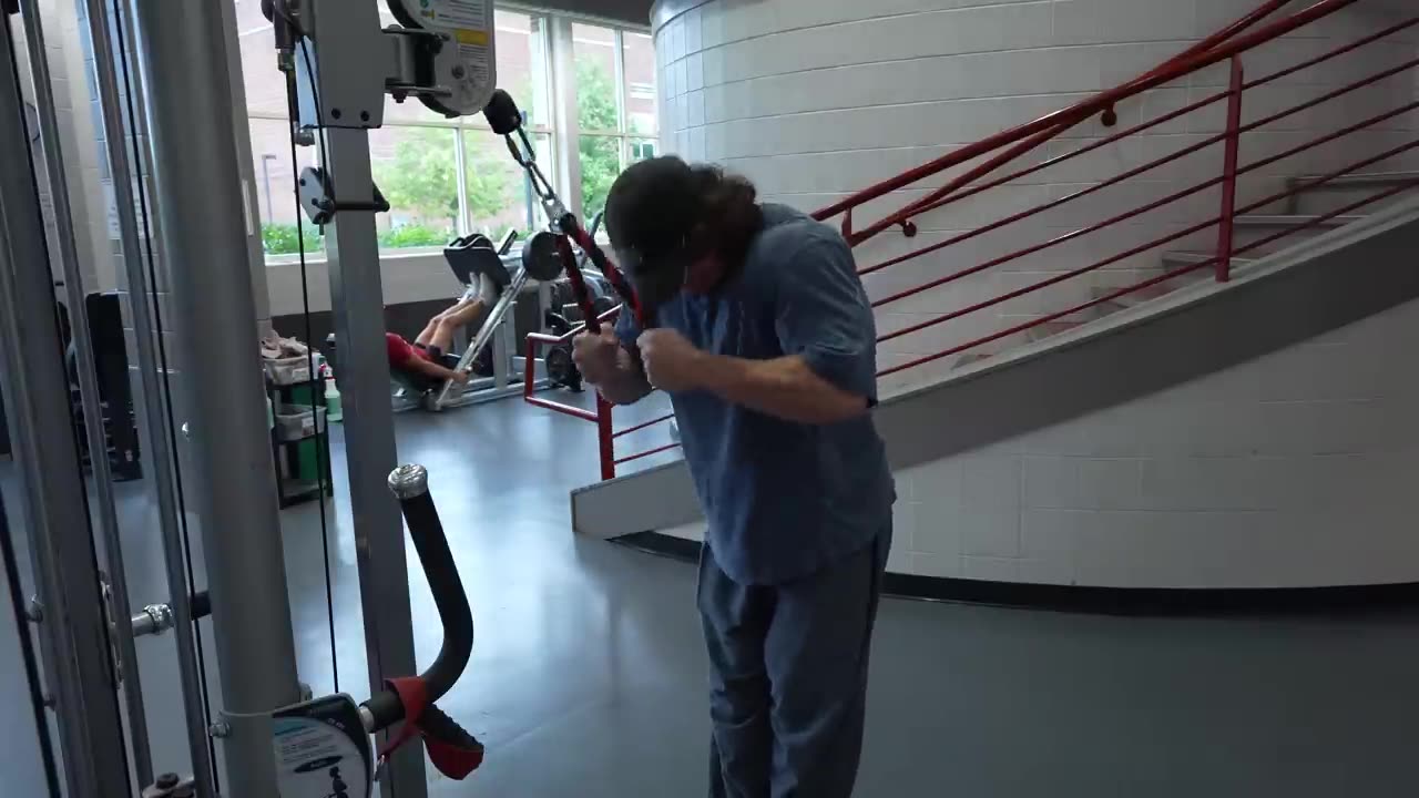 Workout - Fall Cut Day 12 Part 2 - Arms 234.6 Lbs- Sam Sulek Clips