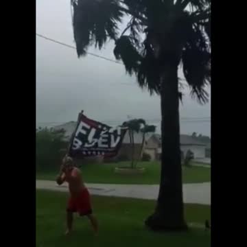 PRAY FOR FLORIDA AND THOSE IN THE PATH OF HURRICANE IAN. THOSE PEOPLE ARE THE BEST!!