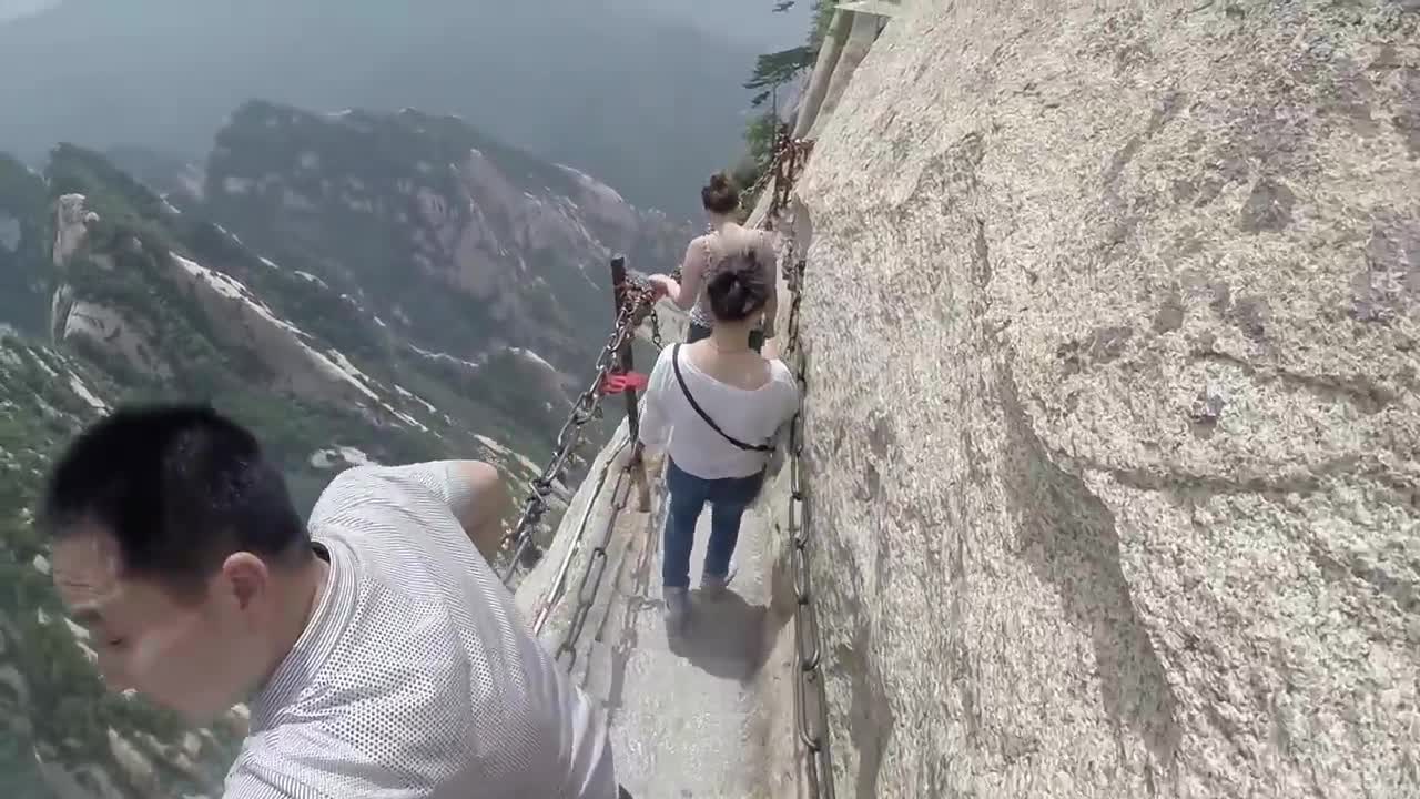 Hua Shan Cliffside Plank Walk