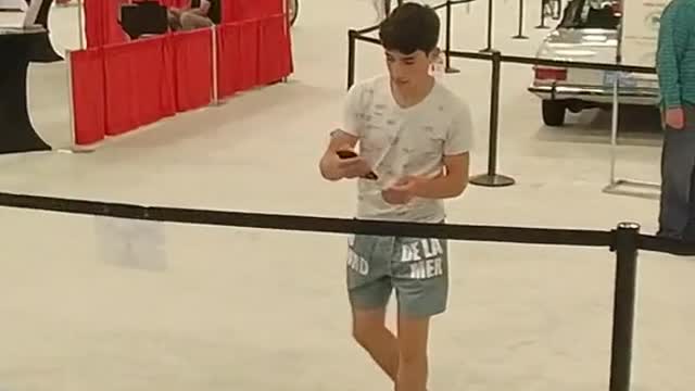 Kid shows up filmingGT3 to be like Flaexus...