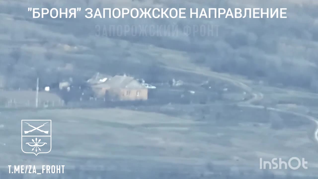 Russian Tank takes out Ukrainian troops