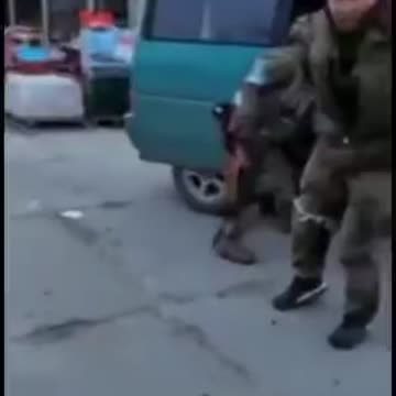 Ukrainian soldiers shooting all the newly arrived prisoners