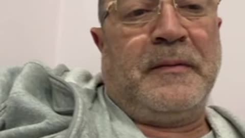 Dilema omului de mijloc: A-L urma pe Hristos ori a fi ca toată lumea?