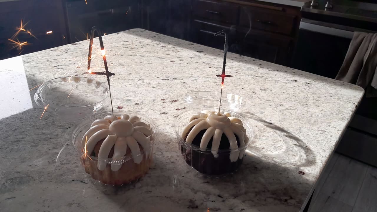 happy birthday bunt cakes