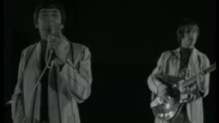 The Troggs - With A Girl Like You = 1965