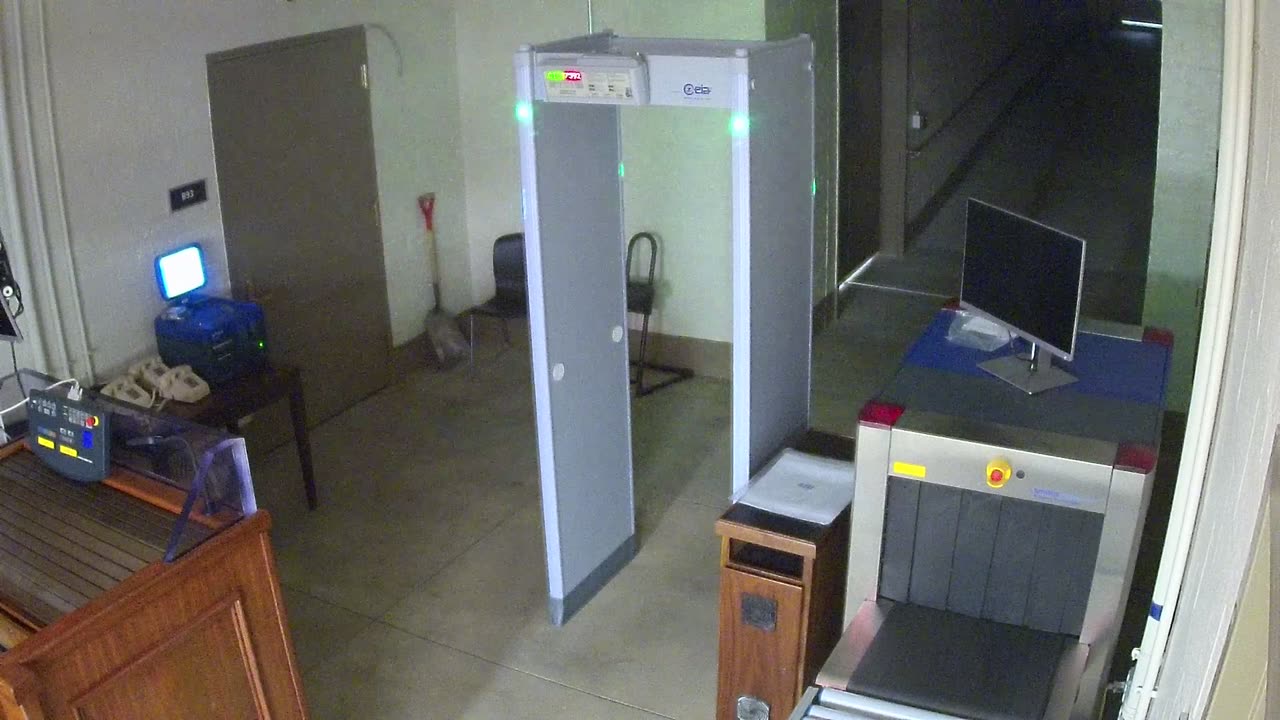 5133CHOBBAGarageScreening2_2021-01-05_00h48min39s117ms.mp4