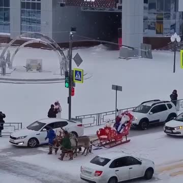 Santa Claus on the street of the city