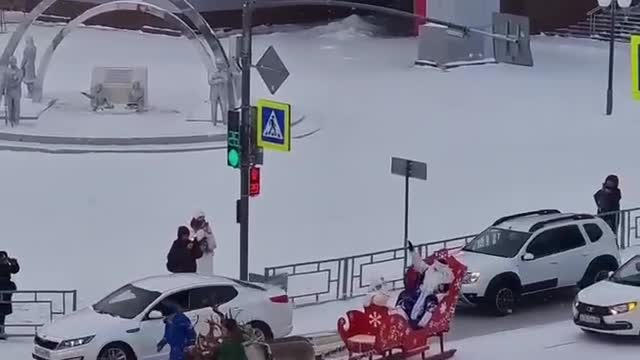 Santa Claus on the street of the city