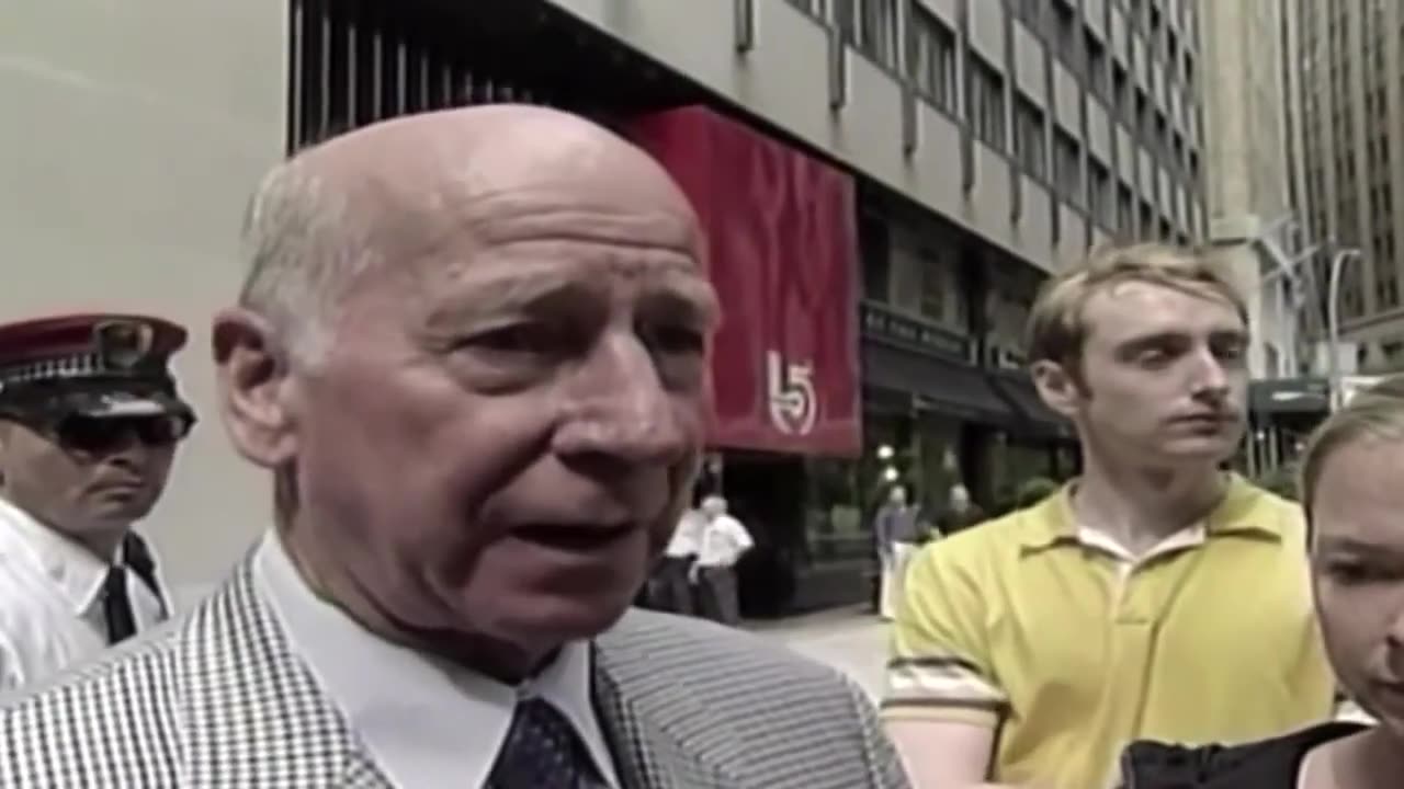 Football's Greatest - Sir Bobby Charlton Part 2