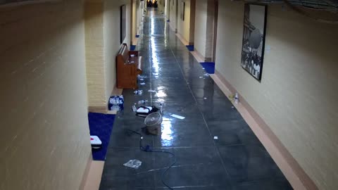 Camera0006USCSBAST50Hallway_2021-01-06_Starting_at_17h40min02s210ms.mp4