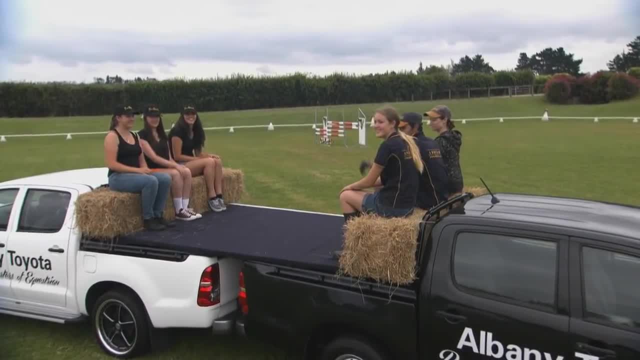 Alycia Burton- WHO is she? extreme bareback jumper