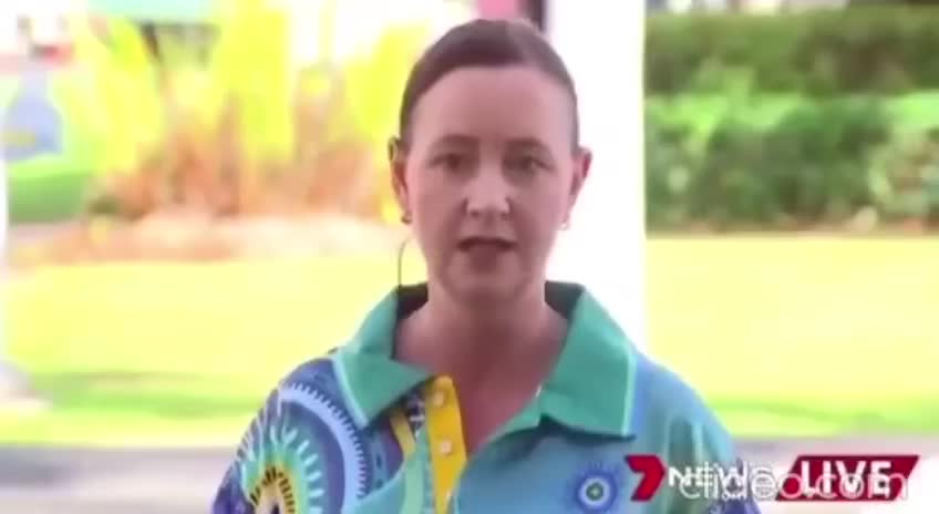 Woman interrupts press conference with the truth