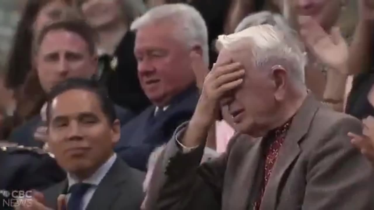 Nazi applauded by the entire chamber, including the Canadian and Ukrainian presidents.