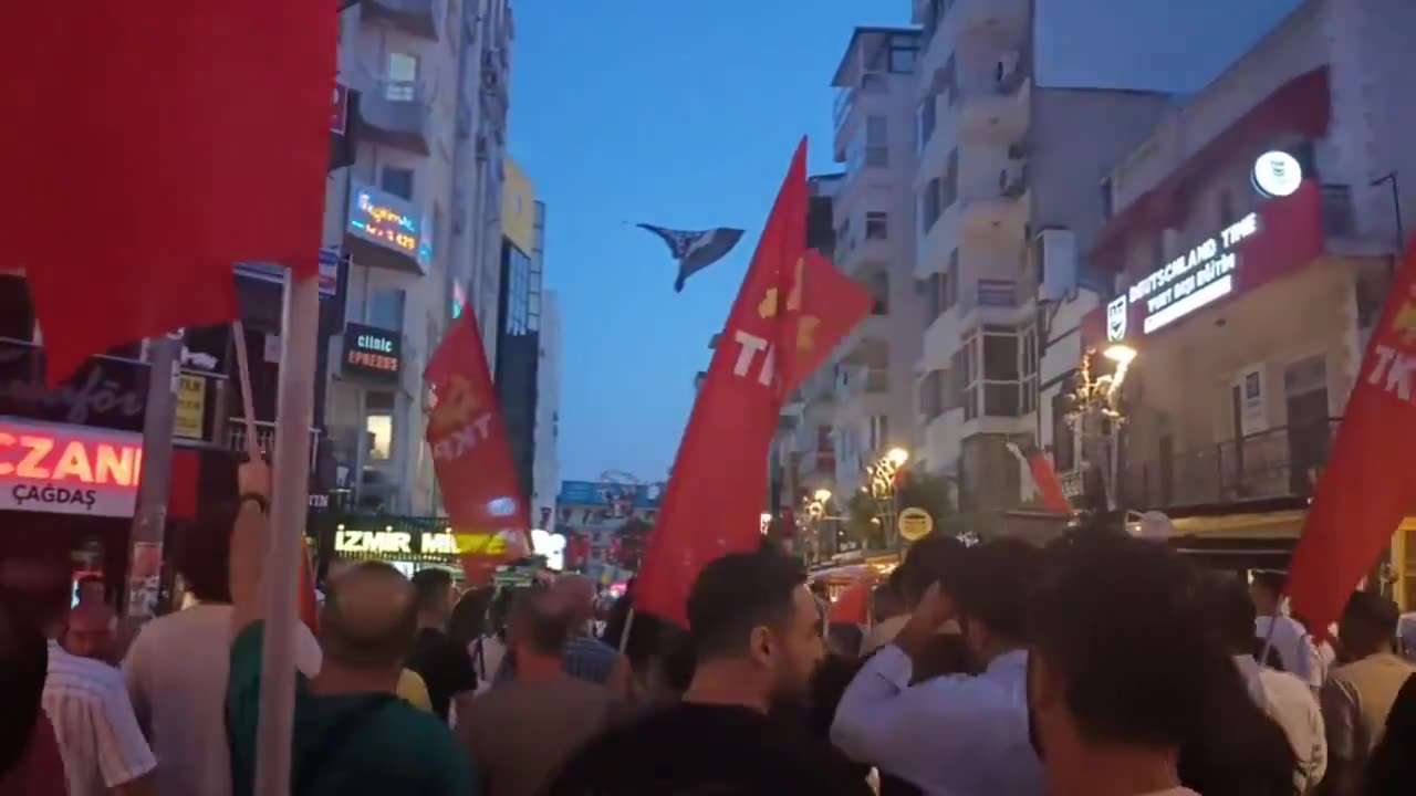 🚨🇹🇷Huge anti-American protests are spreading in Turkey!