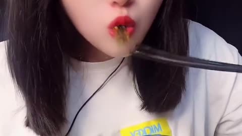 Asmr water drinking and eating