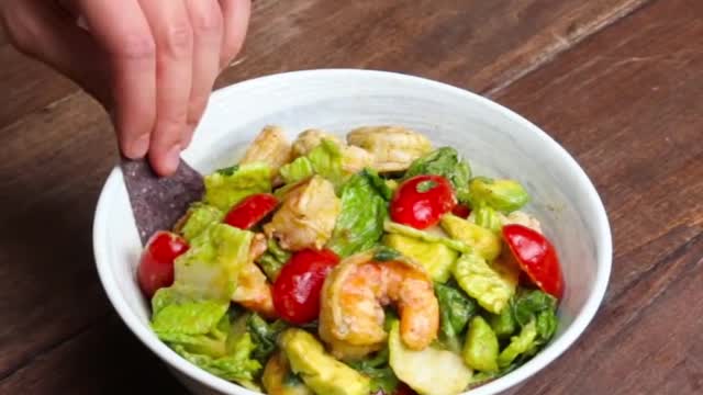 SHRIMP AND AVOCADOTACO SALAD