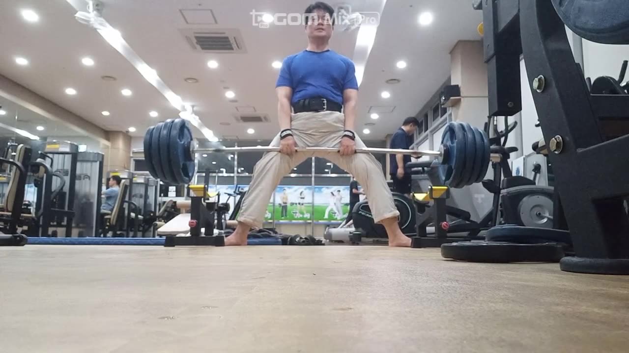 Sumo Deadlift 150kg 12 reps