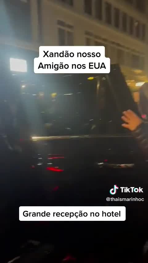 NEW YORK, NOVEMBER, 13, 2022, BANDIDOS ACHINCALHADOS