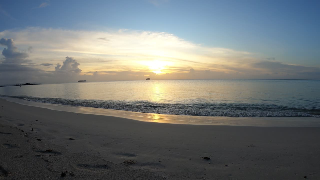 Sunset on the Beach, Tropical Island, ASMR, 4K