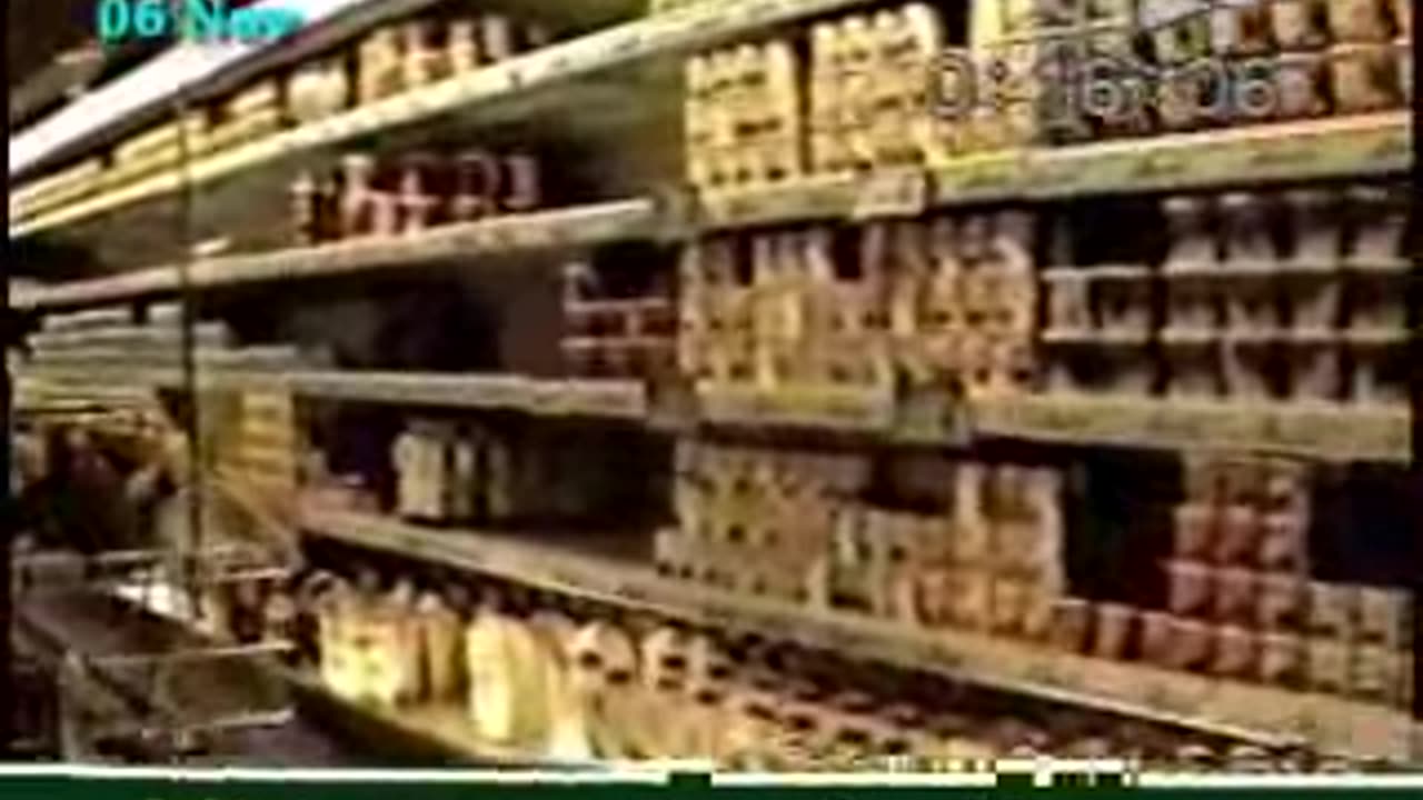 1992 M11 Viaje a San Martin - Visitando un supermercado de la isla