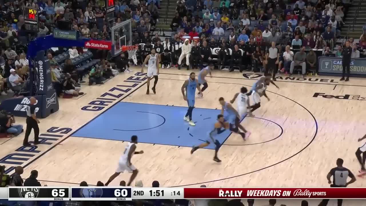 Ja RISES UP For INSANE Lefty Oop Finish!