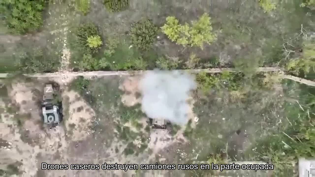 Drones caseros destruyen camiones rusos en la parte ocupada de la región de Kherson.