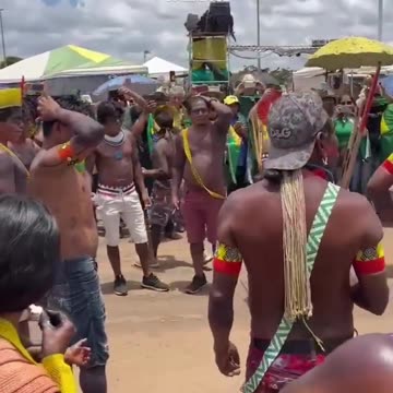 Brazilian Spring: Day 29 - in front of the Army HQ in Brasilia.
