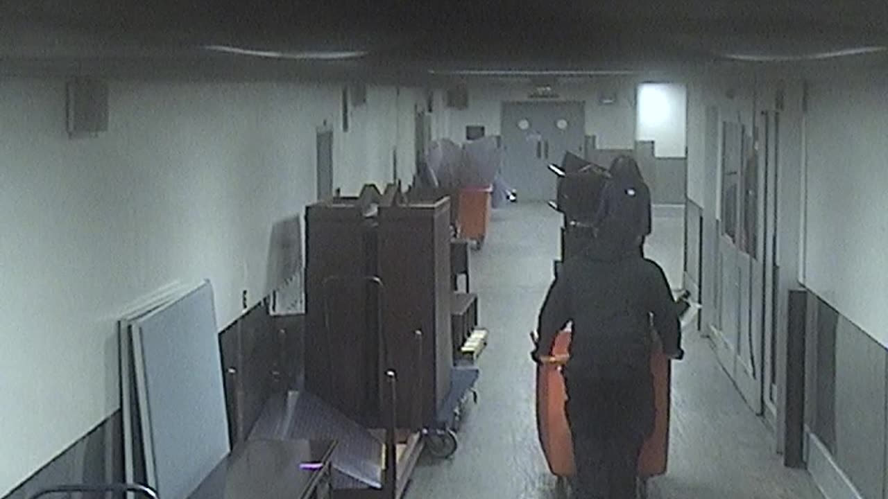 6096RHOBSBLoadingDockHallway_2021-01-06_12h09min28s213ms.mp4