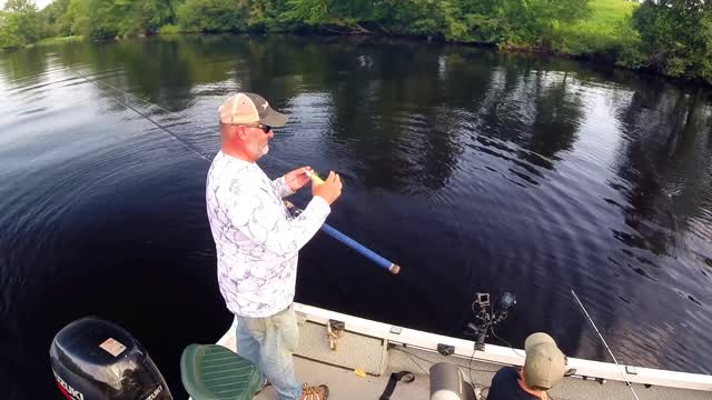 MUSKY FISHING NORTHERN WISCONSIN