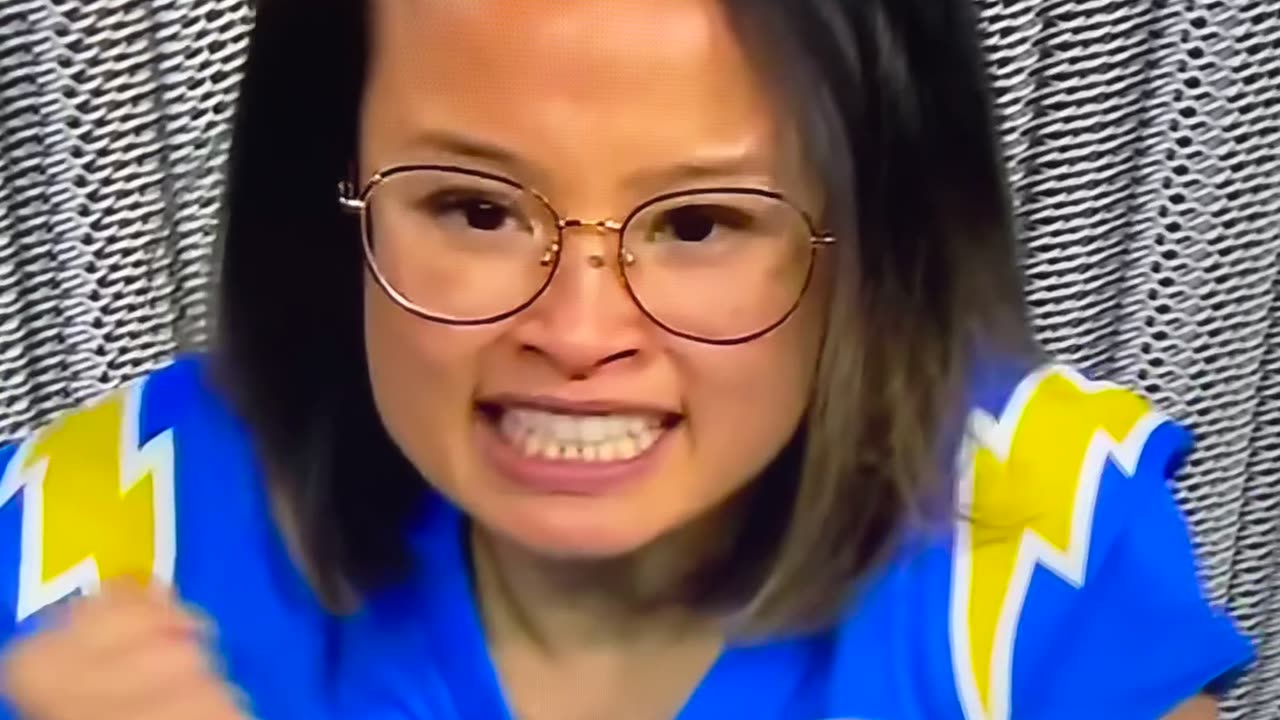 Constipated charger fan