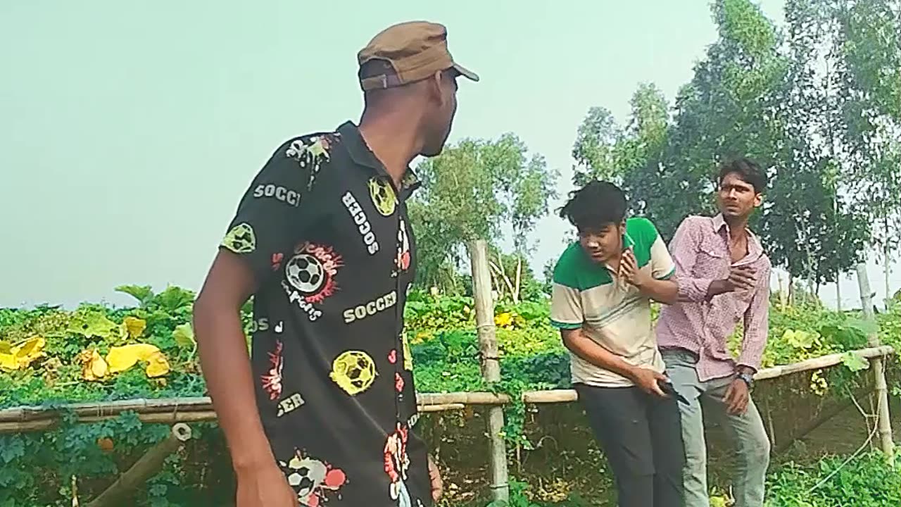 এর কোন গ্রহের প্রাণী ? 😂#funnyvideo #funny #shortvideo #shorts #reels #mominurislam