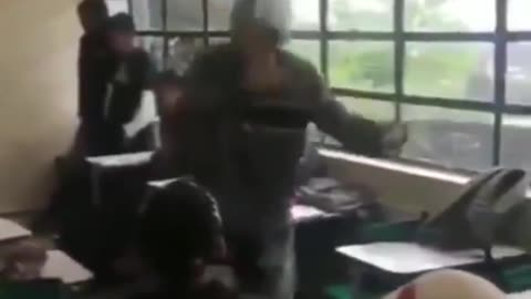 SERÁ QUE O LORD VINHETEIRO APROVA ESSA ORQUESTRA FUNK