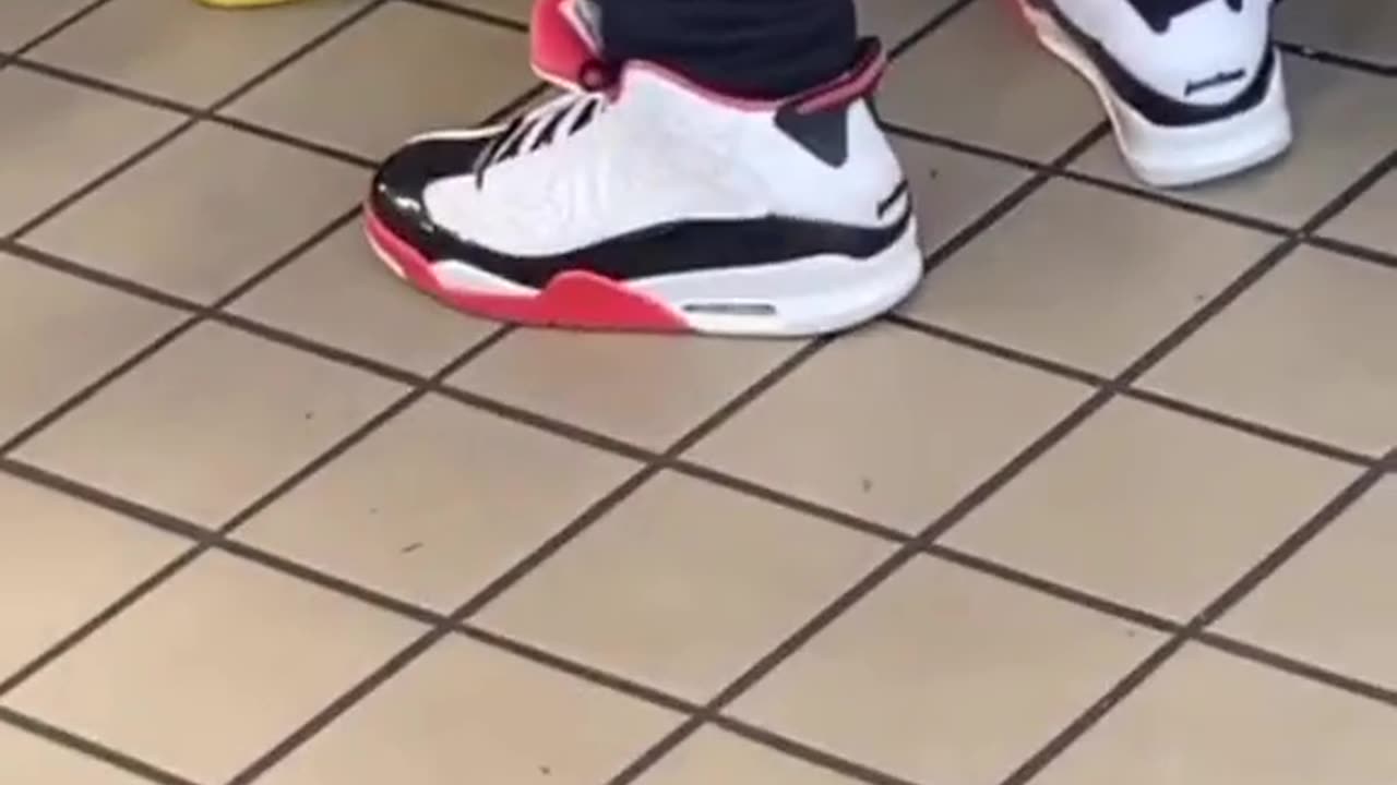 That's some good lookin shoes😍😂.